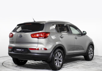 Подержанный автомобиль Kia Sportage 2015 года (5 фото)