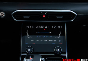 Подержанный автомобиль Jetour X90 2023 года (14 фото)