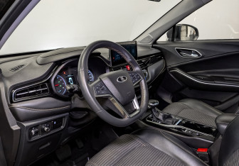 Подержанный автомобиль Москвич 3 2023 года (16 фото)