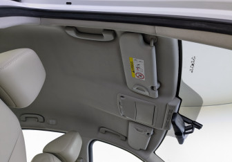 Подержанный автомобиль Infiniti Q50 2014 года (22 фото)