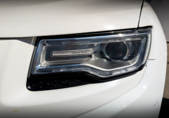 Подержанный автомобиль Jeep Grand Cherokee 2016 года (17 фото)