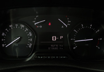 Подержанный автомобиль Citroen SpaceTourer 2021 года (21 фото)