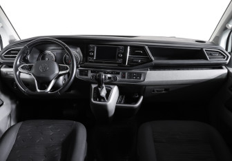 Подержанный автомобиль Volkswagen Caravelle 2021 года (14 фото)