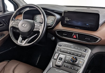 Подержанный автомобиль Hyundai Santa Fe 2022 года (29 фото)