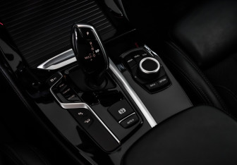 Подержанный автомобиль BMW X4 2018 года (15 фото)