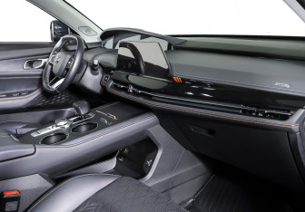 Подержанный автомобиль Changan UNI-K 2023 года (10 фото)