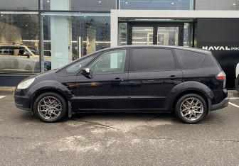 Подержанный автомобиль Ford S-MAX 2006 года (8 фото)