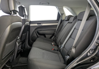 Подержанный автомобиль Kia Sorento 2014 года (10 фото)