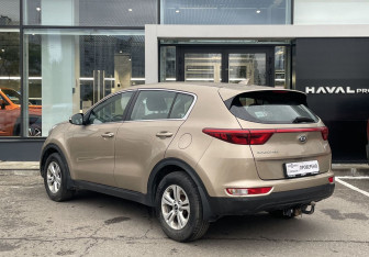 Подержанный автомобиль Kia Sportage 2018 года (7 фото)