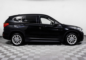 Подержанный автомобиль BMW X1 2018 года (4 фото)