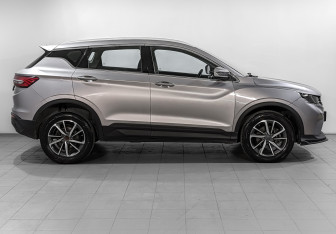 Подержанный автомобиль Geely Coolray 2022 года (4 фото)