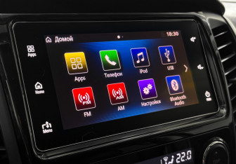 Подержанный автомобиль Mitsubishi Pajero Sport 2017 года (13 фото)