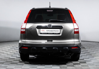 Подержанный автомобиль Honda CR-V 2008 года (6 фото)