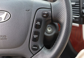 Подержанный автомобиль Hyundai Santa Fe 2007 года (17 фото)