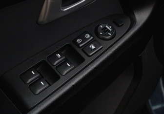 Подержанный автомобиль Kia Sportage 2011 года (16 фото)