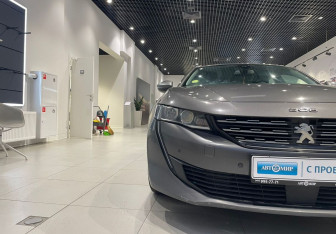Подержанный автомобиль Peugeot 508 Wagon 2019 года (9 фото)