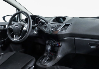Подержанный автомобиль Ford Fiesta Sedan 2018 года (7 фото)