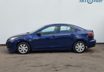 Подержанный автомобиль Mazda 3 Sedan 2011 года (8 фото)