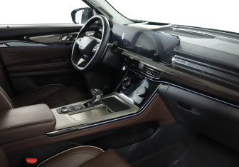 Подержанный автомобиль Exeed VX 2023 года (9 фото)