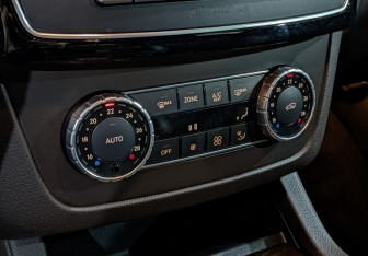 Подержанный автомобиль Mercedes-Benz GLE 2018 года (21 фото)