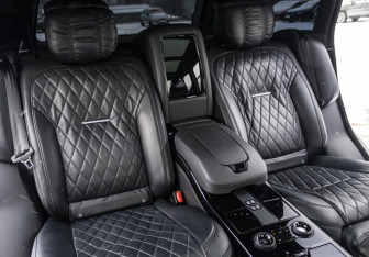 Подержанный автомобиль Land Rover Range Rover 2019 года (16 фото)