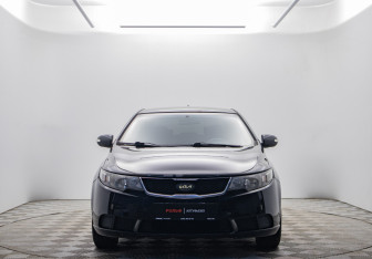 Подержанный автомобиль Kia Cerato Sedan 2009 года (2 фото)