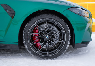 Подержанный автомобиль BMW M4 Coupe 2022 года (13 фото)