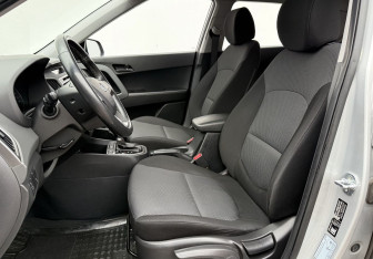 Подержанный автомобиль Hyundai Creta 2019 года (10 фото)