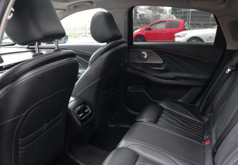 Подержанный автомобиль Chery Arrizo 8 2023 года (10 фото)