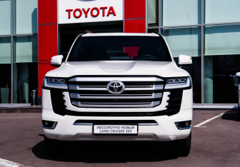 Новый Toyota Land Cruiser Suv 2026 (2 фото)