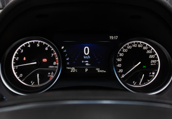 Подержанный автомобиль Toyota Camry Sedan 2021 года (13 фото)