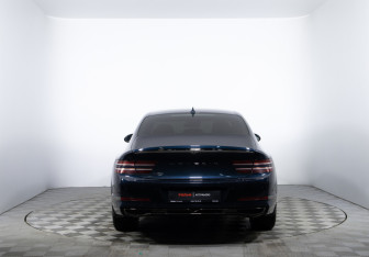 Подержанный автомобиль Genesis G80 2022 года (6 фото)