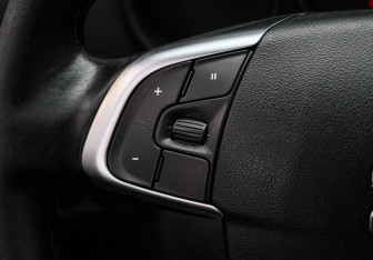 Подержанный автомобиль Citroen C4 Sedan 2013 года (18 фото)