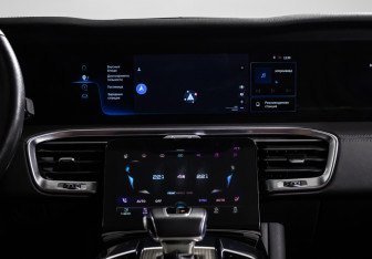 Подержанный автомобиль Hongqi E-HS9 2021 года (20 фото)