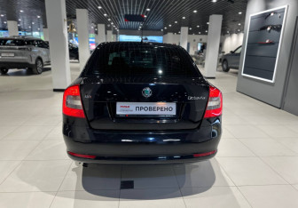 Подержанный автомобиль Skoda Octavia Liftback 2012 года (5 фото)