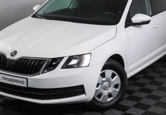 Подержанный автомобиль Skoda Octavia Wagon 2019 года (21 фото)