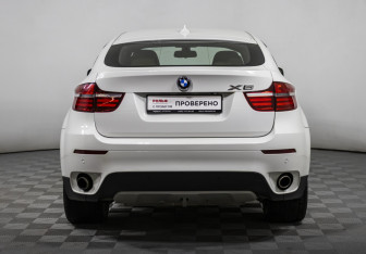 Подержанный автомобиль BMW X6 2012 года (6 фото)