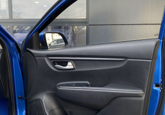 Подержанный автомобиль Kia Rio Sedan 2017 года (25 фото)