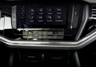 Подержанный автомобиль Volkswagen Touareg 2018 года (15 фото)