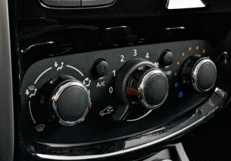 Подержанный автомобиль Nissan Terrano 2021 года (20 фото)