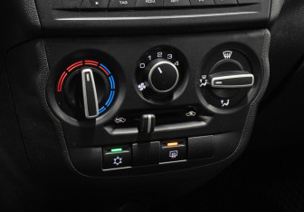 Подержанный автомобиль LADA (ВАЗ) Granta Sedan 2020 года (17 фото)