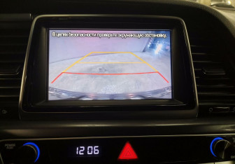 Подержанный автомобиль Hyundai Sonata 2018 года (16 фото)