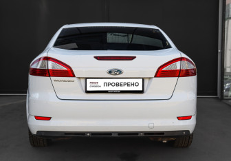 Подержанный автомобиль Ford Mondeo Sedan 2008 года (5 фото)
