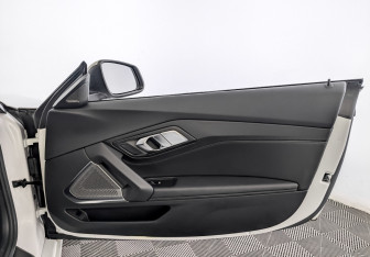 Подержанный автомобиль BMW Z4 Roadster 2019 года (23 фото)
