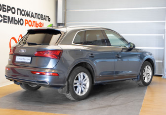 Подержанный автомобиль Audi Q5 2020 года (4 фото)