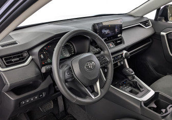 Новый Toyota RAV4 2025 (15 фото)