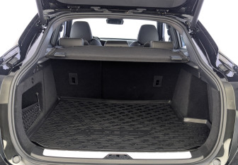 Подержанный автомобиль Geely Tugella 2024 года (10 фото)