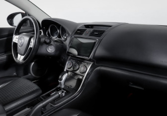 Подержанный автомобиль Mazda 6 Liftback 2008 года (9 фото)