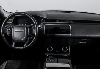 Подержанный автомобиль Land Rover Range Rover Velar 2019 года (12 фото)