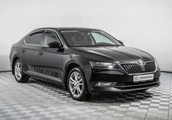 Подержанный автомобиль Skoda Superb Liftback 2018 года (3 фото)